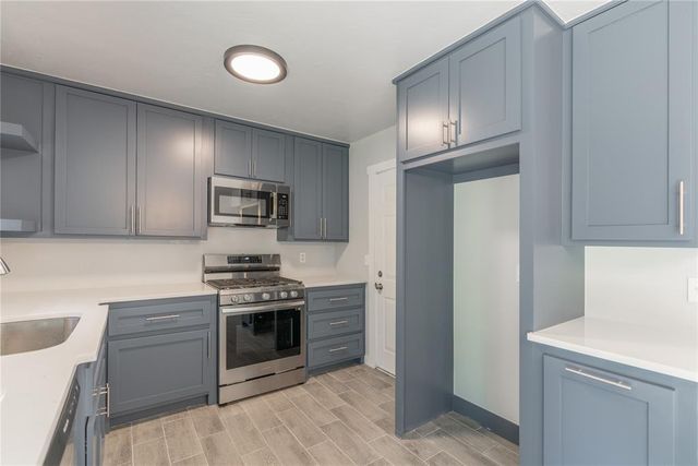 1312 Hickory Lane, Midwest City, OK 73110