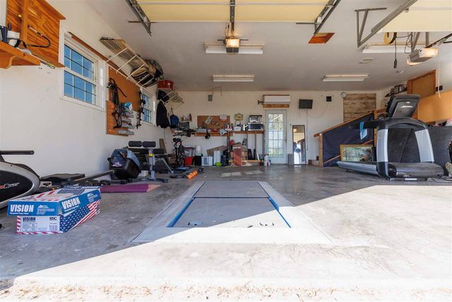 13724 NE Rogers Ln, Lawton, OK 73507