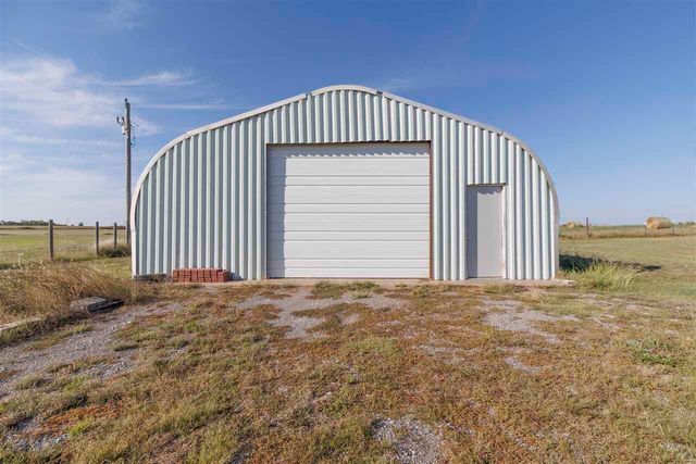 13724 NE Rogers Ln, Lawton, OK 73507