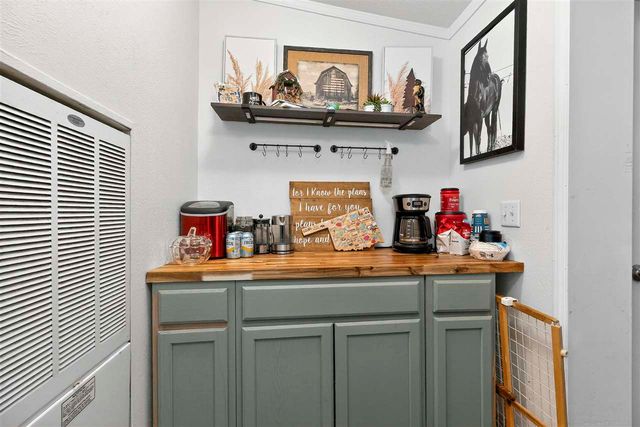 13724 NE Rogers Ln, Lawton, OK 73507