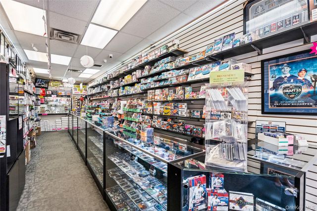 9 Atlantic Avenue, Lynbrook, NY 11563