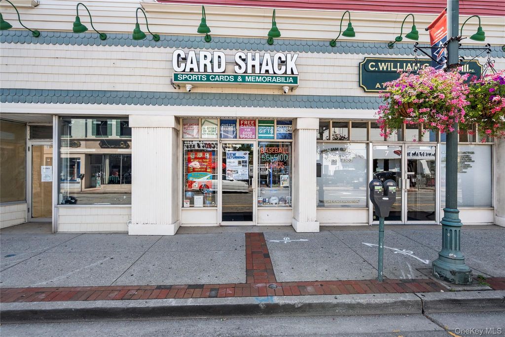 9 Atlantic Avenue, Lynbrook, NY 11563