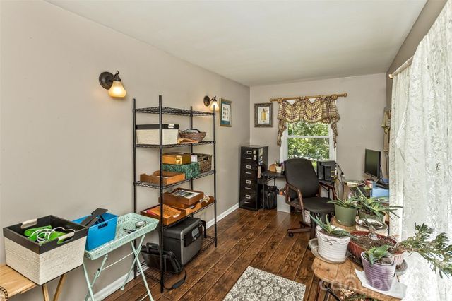 10 Applecross Road, Weaverville, NC 28787