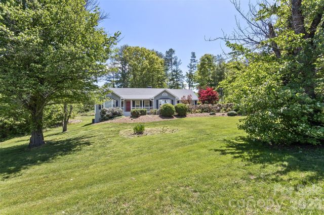 10 Applecross Road, Weaverville, NC 28787