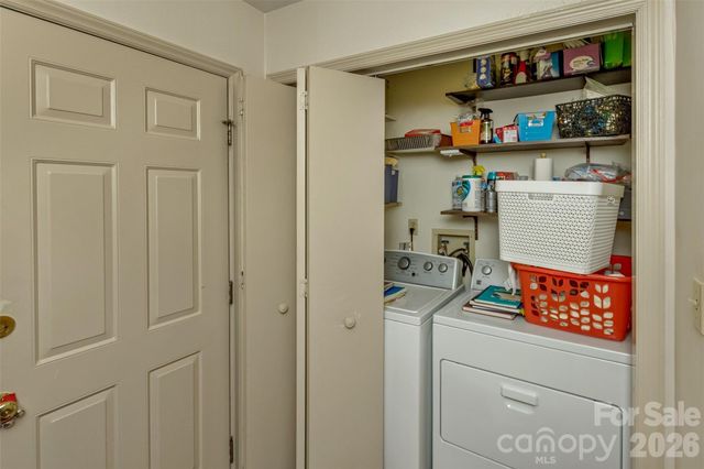 10 Applecross Road, Weaverville, NC 28787