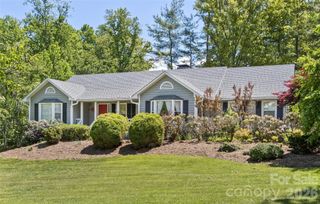 10 Applecross Road, Weaverville, NC 28787