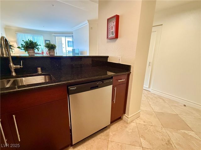 270 East Flamingo Road 106, Las Vegas, NV 89169