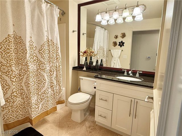 270 East Flamingo Road 106, Las Vegas, NV 89169