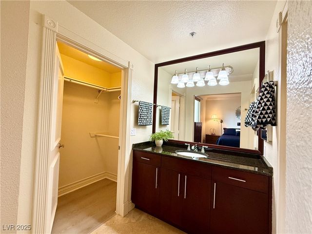 270 East Flamingo Road 106, Las Vegas, NV 89169