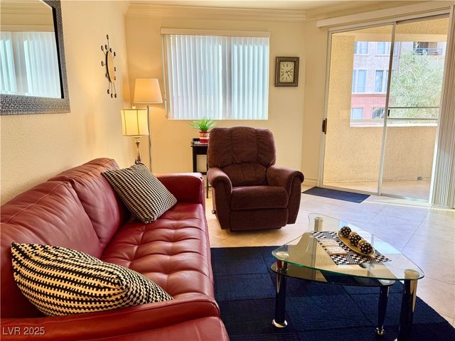 270 East Flamingo Road 106, Las Vegas, NV 89169