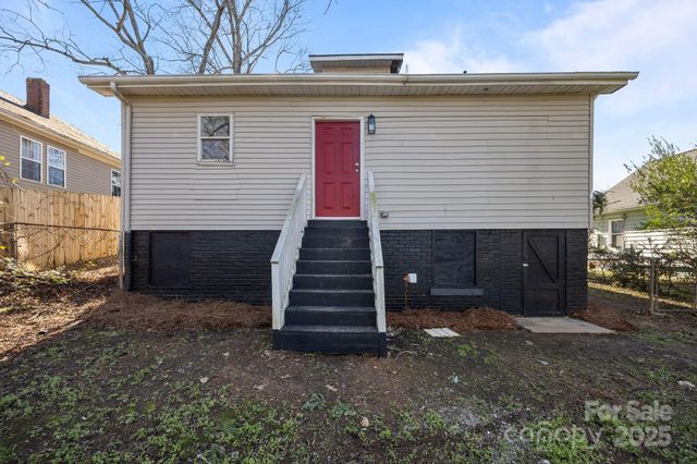 934 Cherry Street, Statesville, NC 28677