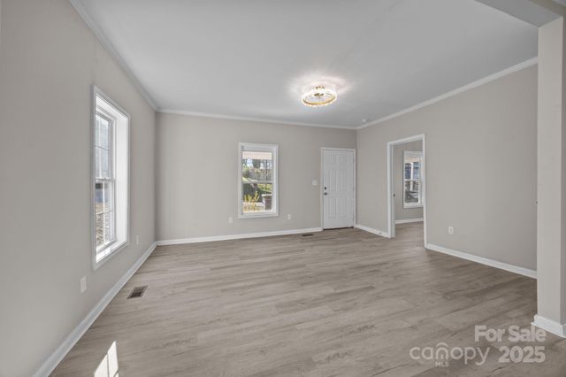 934 Cherry Street, Statesville, NC 28677