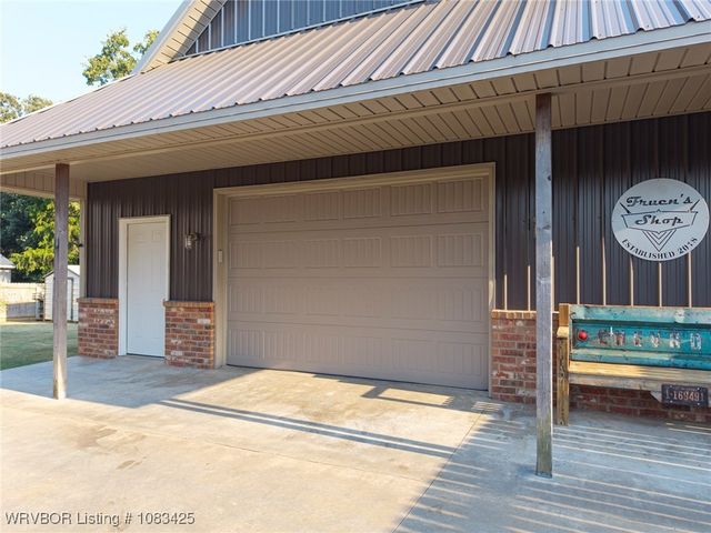 2917 Silver Maple Lane, Poteau, OK 74953