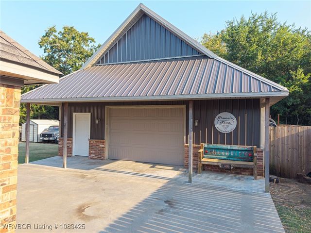 2917 Silver Maple Lane, Poteau, OK 74953