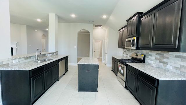 325 Delaford Drive, Forney, TX 75126