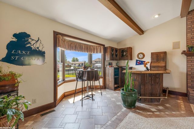 49708 Nautical Drive, Chesterfield, MI 48047