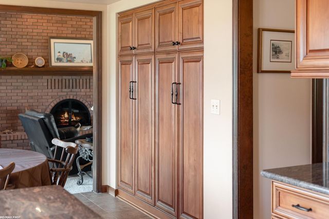 49708 Nautical Drive, Chesterfield, MI 48047