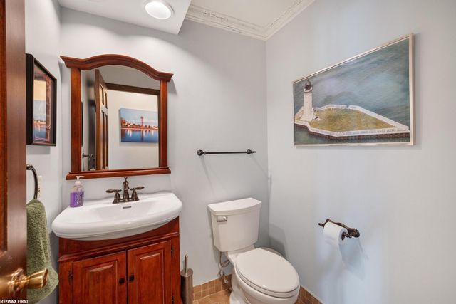 49708 Nautical Drive, Chesterfield, MI 48047