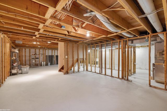 49708 Nautical Drive, Chesterfield, MI 48047