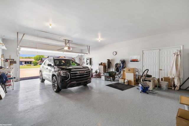 49708 Nautical Drive, Chesterfield, MI 48047