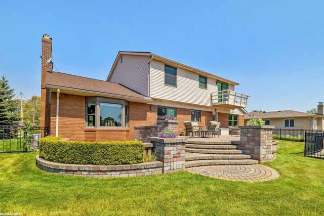 49708 Nautical Drive, Chesterfield, MI 48047