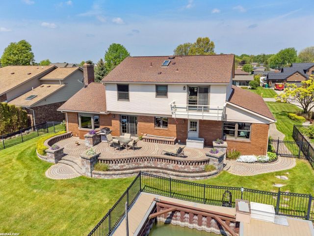 49708 Nautical Drive, Chesterfield, MI 48047