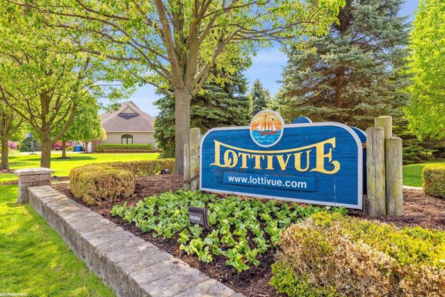 49708 Nautical Drive, Chesterfield, MI 48047