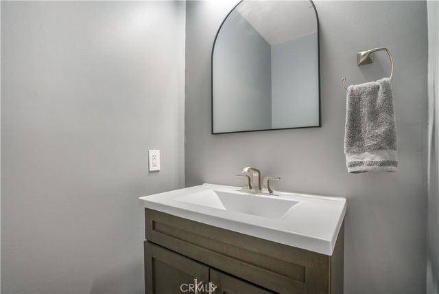 17304 Kingsbury, Granada Hills, CA 91344