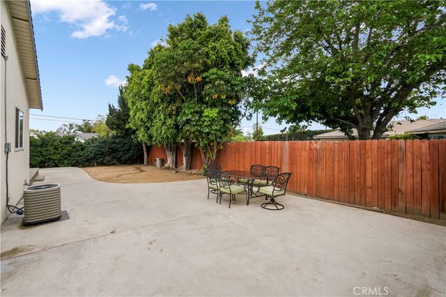 17304 Kingsbury, Granada Hills, CA 91344