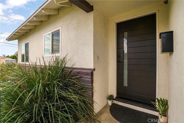 17304 Kingsbury, Granada Hills, CA 91344