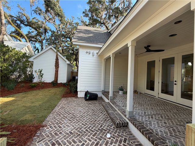 1035 Village Oaks Lane, St Simons Island, GA 31522