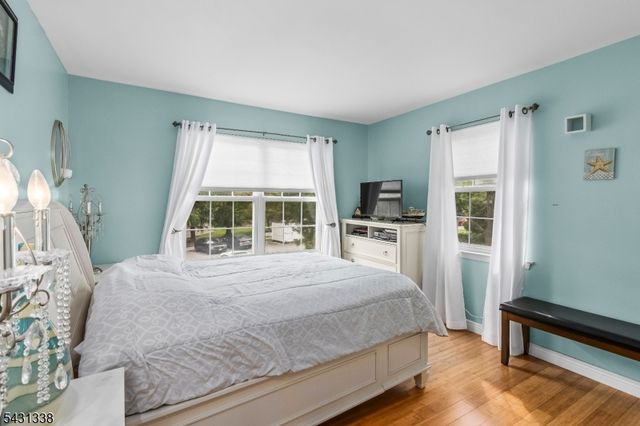 12 Brookside Ln, Mount Arlington Boro, NJ 07856