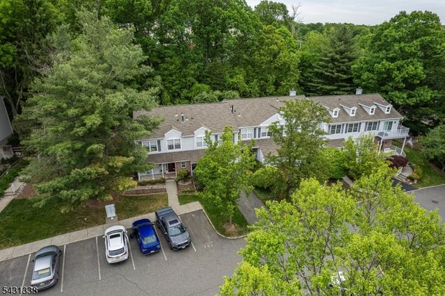 12 Brookside Ln, Mount Arlington Boro, NJ 07856