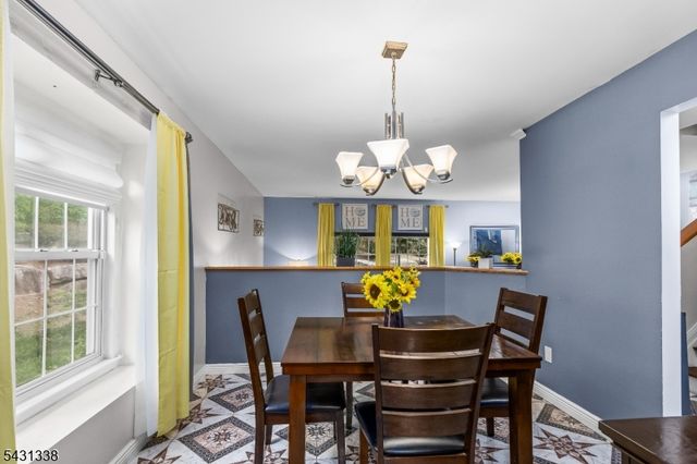 12 Brookside Ln, Mount Arlington Boro, NJ 07856