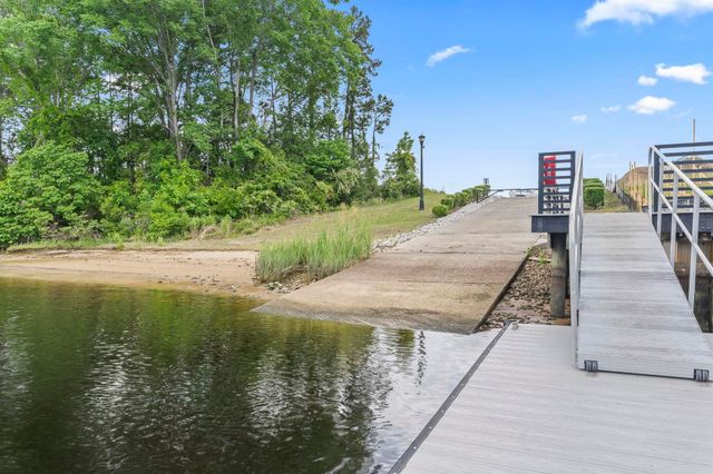 350 Harbour View Dr., Myrtle Beach, SC 29579