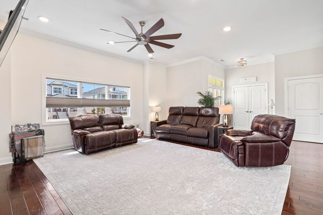 350 Harbour View Dr., Myrtle Beach, SC 29579