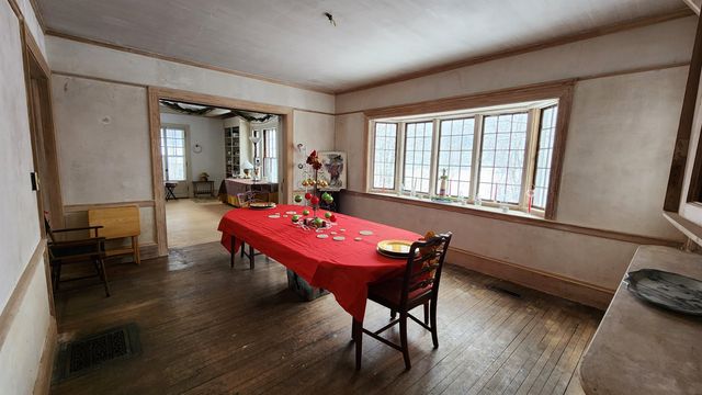 15 Bailey Avenue, Claremont, NH 03743