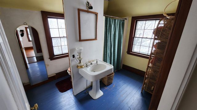 15 Bailey Avenue, Claremont, NH 03743