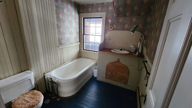 15 Bailey Avenue, Claremont, NH 03743