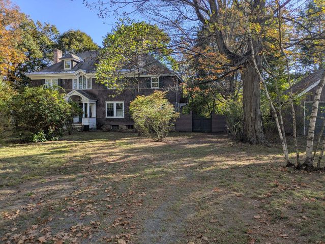15 Bailey Avenue, Claremont, NH 03743