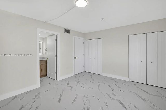 201 SE 11th Ter 102, Dania Beach, FL 33004