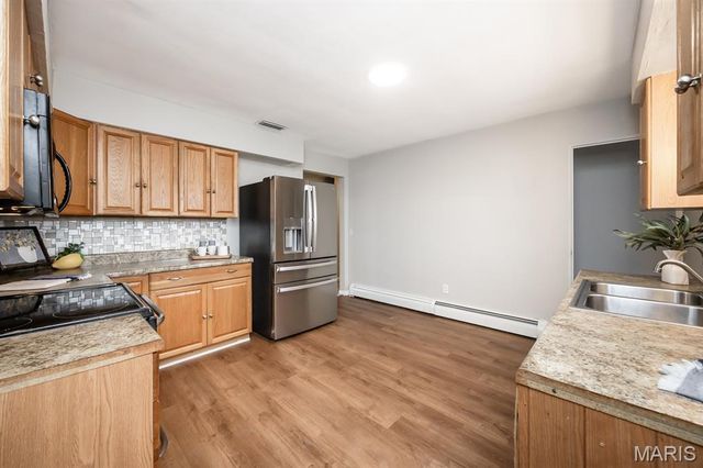 220 Anderson Lane, Belleville, IL 62221