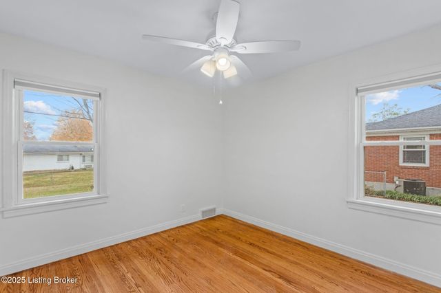 4312 Kinloch Rd, Louisville, KY 40207