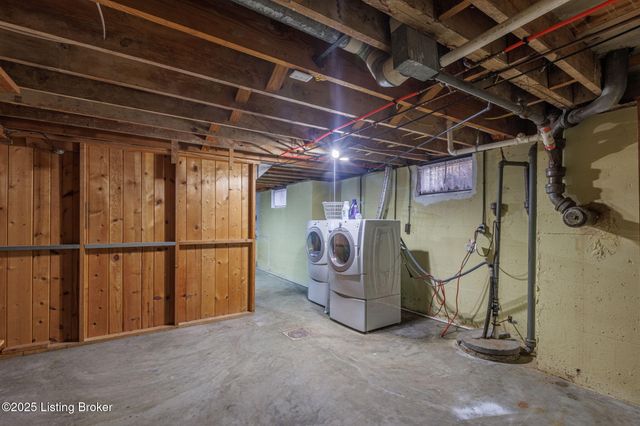 4312 Kinloch Rd, Louisville, KY 40207