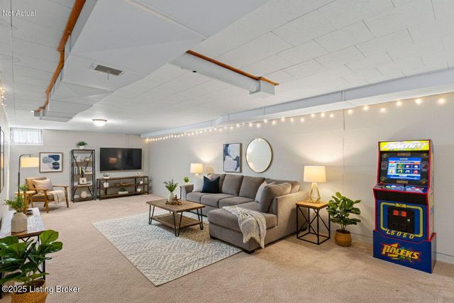 4312 Kinloch Rd, Louisville, KY 40207