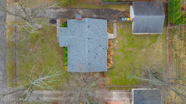 4312 Kinloch Rd, Louisville, KY 40207
