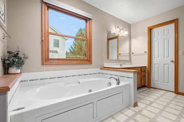 4029 Durango Street, Kalamazoo, MI 49048