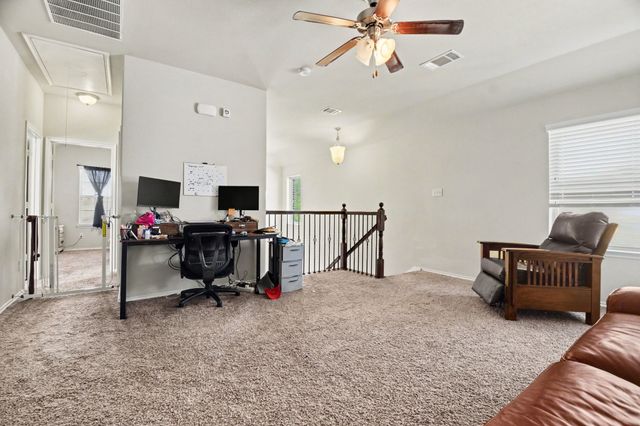 8909 Tenderfoot Lane, Aubrey, TX 76227