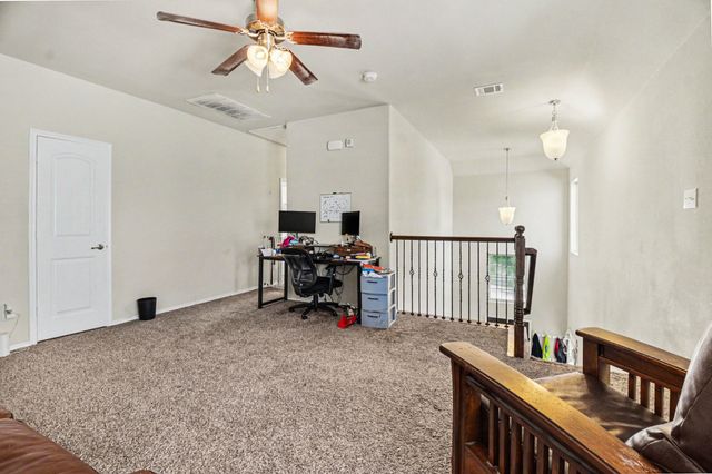 8909 Tenderfoot Lane, Aubrey, TX 76227