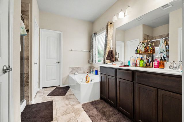 8909 Tenderfoot Lane, Aubrey, TX 76227